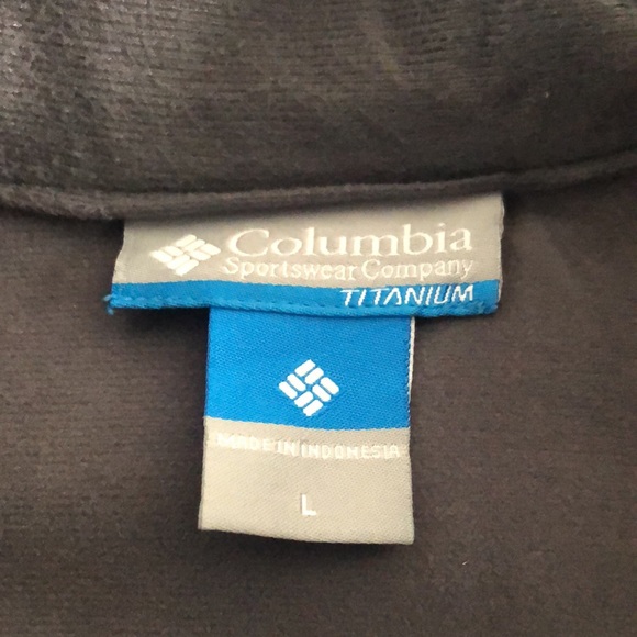 Like New Columbia Titanium Jacket L Women’s - Picture 4 of 11